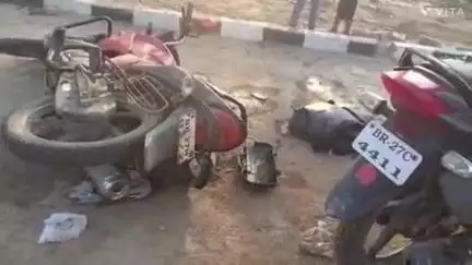रजौली: तेज रफ्तार शराब तस्कर ने शादी में शामिल होने जा रहे दंपति की बाइक में मारी टक्कर, हुआ फरार, दंपति घायल