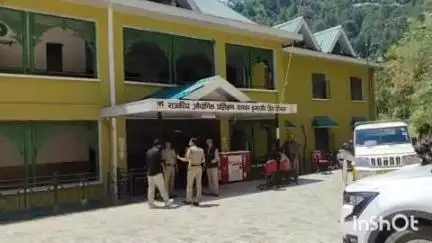 कुमारसैन: आईटीआई परिसर कुमारसैन में भारी लैंड स्लाइड जैसी स्थिति से निपटने के लिए मॉकड्रिल आयोजित, सभी विभाग रहे मुस्तैद