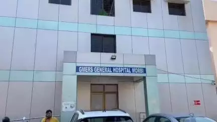 મોરબી: કોરોનાની સાવધાનીના ભાગરૂપે મોરબી સિવિલ હોસ્પિટલ ખાતે 15 બેડની વ્યવસ્થા કરાઇ,ધારાસભ્યએ હોસ્પિટલની મુલાકાત લીધી