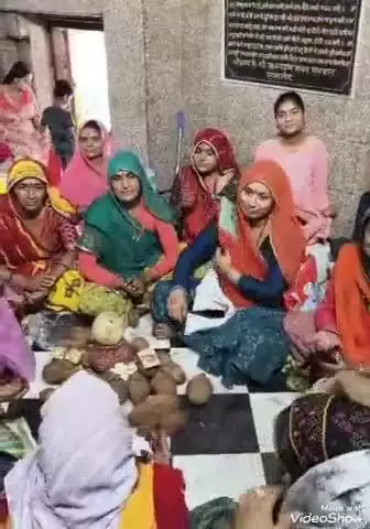 मालपुरा: निर्जला एकादशी पर डिग्गीकल्याण जी के मंदिर में महिलाओं ने पवित्र जल के कलश की विशेष पूजा की और भगवान विष्णु की कथा सुनाई