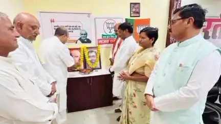 नौगढ़: PM नरेंद्र मोदी के नेतृत्व में केंद्र की भाजपा सरकार के 11 वर्ष पूर्ण होने पर भाजपा जिलाकार्यालय पर आयोजित हुई कार्यशाला