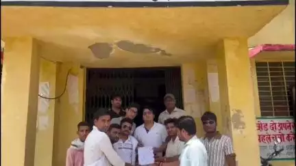 वैर: वैर में राजस्थान युवा कांग्रेस के कार्यकर्ताओं ने राज्यपाल के नाम एसडीएम कार्यालय में सौंपा ज्ञापन