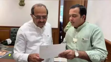 सांगोला: जलसंपदा विभागाची क्षेत्रीय कार्यालय सांगोल्यात होणार; भाजप जिल्हाध्यक्ष केदार यांची कार्यालयात माहिती