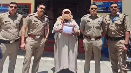 लोहाघाट: लोहाघाट थाना पुलिस ने मंदिर में रहने वाले एक बाबा को 1 किलो 110 ग्राम चरस के साथ किया गिरफ्तार