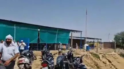 सिरसा: पानी की निकासी ना होने से लोग में रोष,बोले अगर सोमवार तक ना निकला हल तो डीसी ऑफिस देंगे धरना#Jansamasya