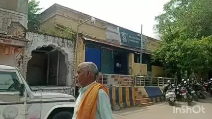 खामगाव: घाटपुरीत येथे घरात घुसून २३ हजारांचे साहित्य फोडले
