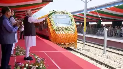जम्मू और कश्मीर को मिली दो वंदे भारत ट्रेन की सौगात!