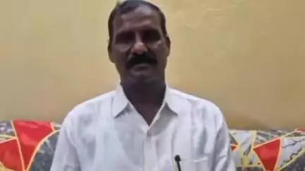 మడకశిర ఎమ్మెల్యే ఎమ్మెస్ రాజు నోరు అదుపులో పెట్టుకుని మాట్లాడాలని వైసీపీ ఇన్చార్జ్ ఈర లక్కప్ప హెచ్చరిక