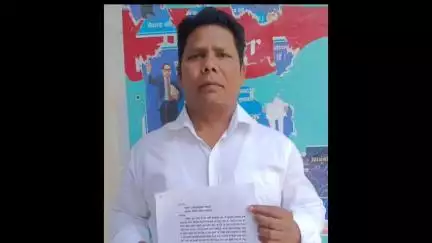 बिलारी: बहादरपुर गांव में राशन डीलर के खिलाफ गांव के व्यक्ति ने एसडीएम विनय कुमार से की शिकायत