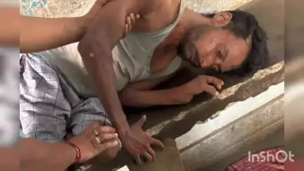 জামালপুর: কীটনাশক খেয়ে অসুস্থ হওয়ায় ব্যক্তিকে আশঙ্কাজনক অবস্থায় জামালপুর হাসপাতাল থেকে বর্ধমানে রেফার