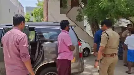ചാവക്കാട്: ഗുരുവായൂർ മാവിൻചുവടിൽ വീട്ടിൽ അതിക്രമിച്ച് കയറി വയോധികയുടെ മാല കവർന്ന സംഭവത്തിൽ പ്രതി പിടിയിൽ