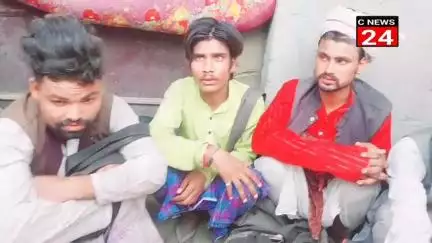 गजरौला: गजरौला ग्राम शहबाजपुर डोर में दिन के 12:00 बजे चोरी कर रहे थे कर रहे थे ग्रामीणों ने दबोचा