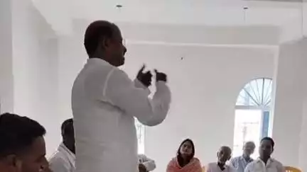 डुमरा: सिमरा में राष्ट्रीय जनता दल की बैठक, वर्तमान सरकार की नाकामयाबी गिनाई गई