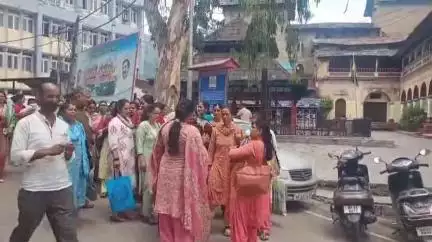 मंडी: प्रदेश सरकार ने पशु व कृषि सखियों को पशु मित्र नियुक्त किया, मुख्यमंत्री को शुक्रवार को भेजा मांगपत्र