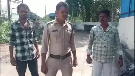 बुरहानपुर नगर: बुरहानपुर: पातोंडा रेलवे ट्रैक पर ट्रेन से गिरने से युवक की मौत, जिला अस्पताल में पोस्टमार्टम