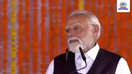 जम्मू-कश्मीर मां भारती का मुकुट है। यह मुकुट एक के बाद एक खूबसूरत रत्नों से जड़ा है - प्रधानमंत्री नरेंद्र मोदी