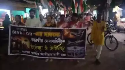 ফরিদপুর দুর্গাপুর: অপারেশন সিঁদুরের সাফল্যে মামড়া বাজার জাতীয়তাবাদী মঞ্চের পদযাত্রা  দুর্গাপুর ২৪ নম্বর ওয়ার্ডে মামড়া বাজারে