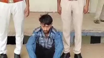 झौथरी: चौरासी पुलिस ने चोरी का हार खरीदने वाले और ज्वेलर्स को बेचने वाले दोनों आरोपियों को किया गिरफ्तार