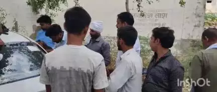 उरई: कालपी कोतवाली क्षेत्र के जोल्हुपुर मोड पर दो ट्रकों की भिड़ंत में एक चालक की मौत, मेडिकल कॉलेज में हुआ पोस्टमार्टम