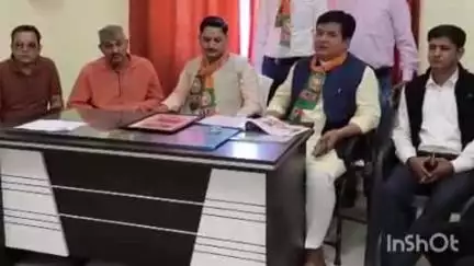 अल्मोड़ा: पातालदेवी पार्टी कार्यालय में हुई BJP की कार्यशाला, आगामी कार्यक्रमों को लेकर हुई विस्तृत चर्चा
