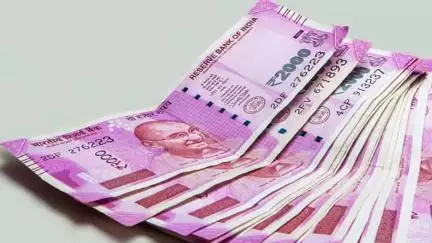 ચલણમાંથી ₹2000ની નોટ હટાવ્યાને 2 વર્ષ થયા છતાં 6181 કરોડ રૂપિયાની નોટો લોકો પાસે છે
