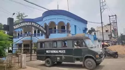 নাকাশিপাড়া: নেশাগ্রস্ত অবস্থায় পরিবারের সকলকে মারধর, মায়ের অভিযোগের ভিত্তিতে ছেলেকে চিচুড়িয়া থেকে গ্রেপ্তার করে পাঠানো হল আদালতে