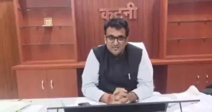 ढीमरखेड़ा: ढीमरखेड़ा और बहोरीबंद जनपद पंचायत क्षेत्र में लापरवाही बरतने वाले 3 ग्राम पंचायत सचिवों को किया गया निलंबित