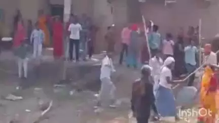 भभुआ: पुरुषोत्तमपुर गांव में बच्चों के विवाद को लेकर दो पक्षों के बीच मारपीट, तीन घायल, वीडियो भी आया सामने