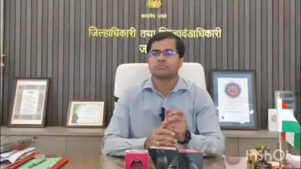 जालना: जिल्ह्यात अवकाळी पाऊस व वादळी वाऱ्यामुळे २ हजार ३०० हेक्टरवरील शेतीपिकांचे नुकसान : जिल्हाधिकारी श्रीकृष्ण पांचाळ