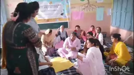 चरखी दादरी: चरखी दादरी के राजकीय स्कूल में शिक्षकों को बदले पाठ्यक्रम की दी गई जानकारी, खंड प्रभारी ने किया निरीक्षण