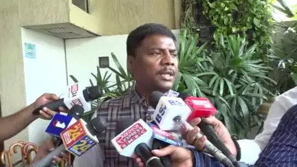 रायपुर: मंत्री केदार कश्यप ने कांग्रेस पर साधा निशाना, कहा- दीपक बैज ने चर्च खुलवाने में 5 साल लगाए और धर्मांतरण को दिया संरक्षण