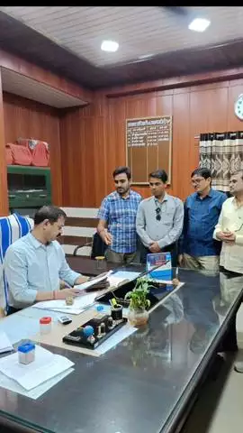 भुसावर: राजस्थान राजस्व सेवा परिषद उपशाखा भुसावर के पदाधिकारियों ने जिला कलेक्टर के नाम उपखंड अधिकारी भुसावर को सौंपा ज्ञापन