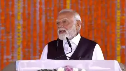 चिनाब और अंजी ब्रिज, पीरपंजाल की दुर्गम पहाड़ियों पर खड़ी भारत की शक्ति का जीवंत प्रतीक हैं। 

#ViksitJandK