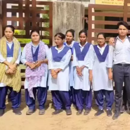 मुंडावर: नर्सिंग कॉलेज के गेट पर छात्रों ने पूरा बैच फेल होने से की तालाबंदी, लापरवाही का लगाया आरोप