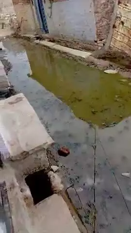 Ramgarh khana kaloni me pani nhi nikalne de rhe