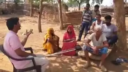 लालगंज: बामी गांव को टीबी मुक्त बनाने के लिए वरिष्ठ पर्यवेक्षक ने ग्रामीणों को किया जागरूक, दी गई जानकारी