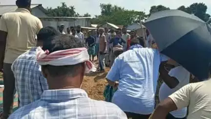 বৰক্ষেত্ৰী: বৰক্ষেত্ৰী সমষ্টিৰ বিধায়ক দিগন্ত বৰ্মনে বৰক্ষেত্ৰী চৰ অঞ্চলত বানপীড়িত অঞ্চল পৰিদৰ্শন