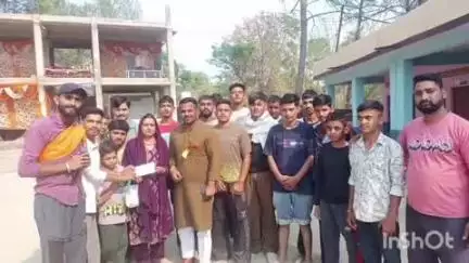 ढटवाल: बडू गांव में वॉलीबॉल प्रतियोगिता का आयोजन, प्रदेश नशा निवारण समिति के सदस्य रूबल ठाकुर ने बतौर मुख्य अतिथि की शिरकत