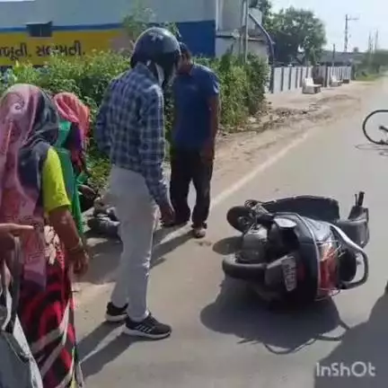 પેટલાદ: સિહોલથી સંદેશર જવાના માર્ગ ઉપર એકટીવા અને સાયકલ વચ્ચે અકસ્માત સર્જાયો