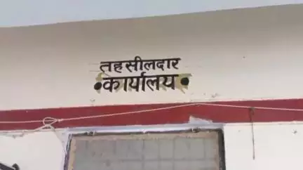 बांसडीह: बांसडीह तहसील क्षेत्र में 77 हजार किसानों में से लगभग 34 हजार किसानों का हुआ फार्मर रजिस्ट्री का पंजीकरण