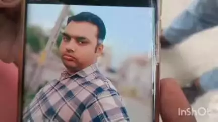 सलेमपुर: अहिरौली बैकुंठपुर मार्ग पर अज्ञात वाहन की चपेट में आने से बाइक सवार युवक की मौत