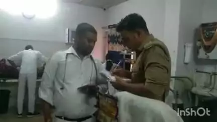 औरैया: सदर कोतवाली क्षेत्र के मिहोली के समीप तेज रफ्तार कार ने बाइक सवारों को मारी टक्कर, दंपति घायल, महिला को रेफर किया गया