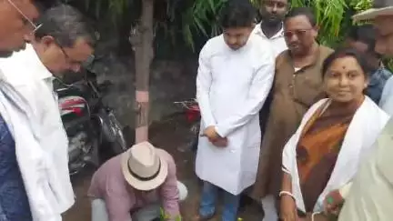 পাড়া: আগামী ২০২৬ -এর বিধানসভা নির্বাচনকে পাখির চোখ করে পুরুলিয়া জেলার পাড়া ব্লকে তৃণমূল কংগ্রেসের কর্মীসভার আয়োজন