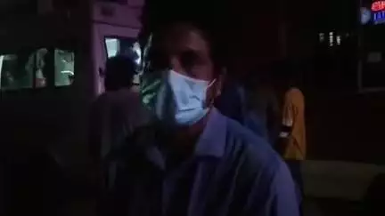 అల్లూరి జిల్లా కేంద్రం పాడేరు జిల్లా ఆస్పత్రిలో అంబులెన్స్ కష్టాలు.. డాక్టర్ ని నిలదీసిన బాధితులు..