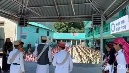 भुंतर: राजकीय वरिष्ठ माध्यमिक पाठशाला मोहल में 21 से 30 दिवसीय नाट्य कार्यशालाओं की पहली कार्यशाला का हुआ समापन