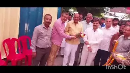 गोला गोकरणनाथ: गोला सामुदायिक स्वास्थ्य केंद्र पर प्रधानमंत्री जन औषधि केंद्र का हुआ उद्घाटन