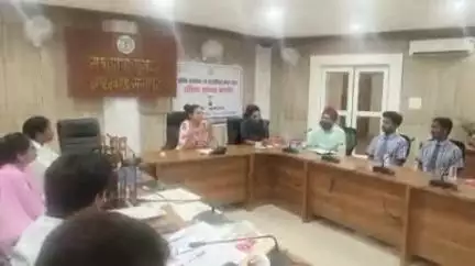 गुमला: चंदाली में प्रतिभा सम्मान समारोह, डीसी ने सफलता के मंत्र दिए