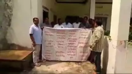 ఉరవకొండ: సీజనల్ వ్యాధుల పట్ల అందరూ అప్రమత్తంగా ఉండాలి: ఉరవకొండలో ఎంపీడీవో రవి ప్రసాద్