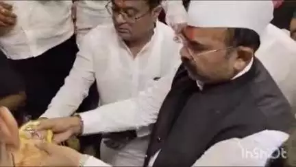 तुळजापूर: अण्णासाहेब पाटील आर्थिक मागास विकास महामंडळाचे अध्यक्ष नरेंद्र पाटील यांनी घेतले तुळजाभवानी मातेचे दर्शन