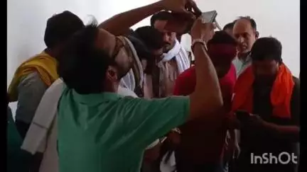 मैहर: बस स्टैंड में बस में सो रहे एक चालक की संदिग्ध परिस्थितियों में हुई मौत, परिजनों ने जताई हत्या की आशंका
